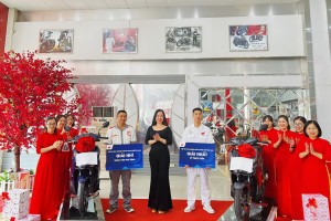 Honda VIỆT NAM TRAO THƯỞNG CHO NHÂN VIÊN ĐẠT GIẢI NHẤT, NHÌ HỘI THI TRẢI NGHIỆM KHÁCH HÀNG NĂM 2022